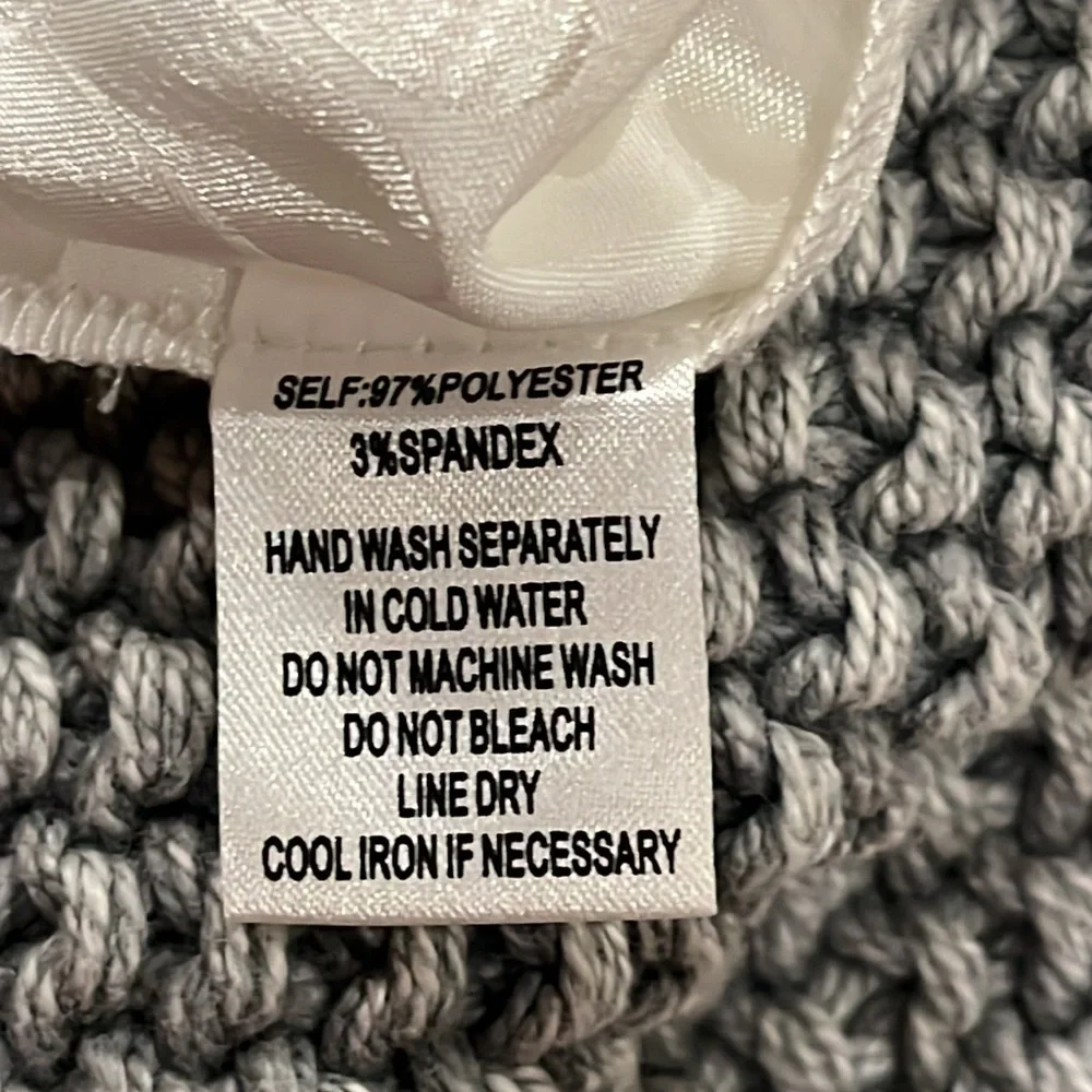 NWT Beautiful Chaos Junior dress. Poly/spandex Medium in white jacquard. - Picture 5 of 5